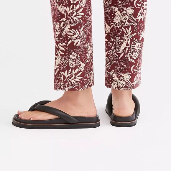 NWT Free People Lena Footbed Sandals In Black - Picture 3 of 10